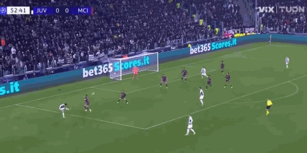 云开体育-【欧冠】弗拉霍维奇、麦肯尼建功，尤文图斯2比0曼城