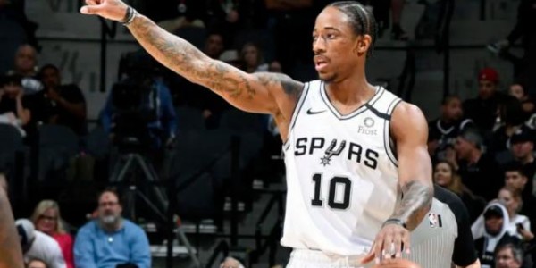 云开体育-主动示好！德罗赞：和詹眉搭配没问题 我不在乎薪水