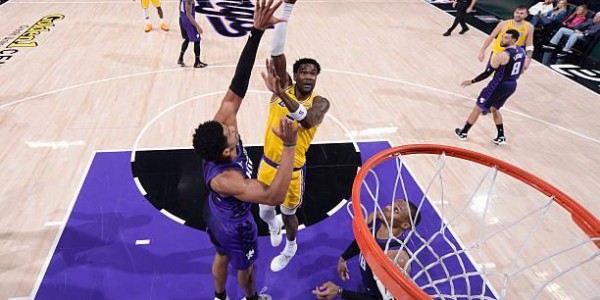 云开体育-打得太别扭了！湖人内线支柱根本发挥不出自己的全部才能？