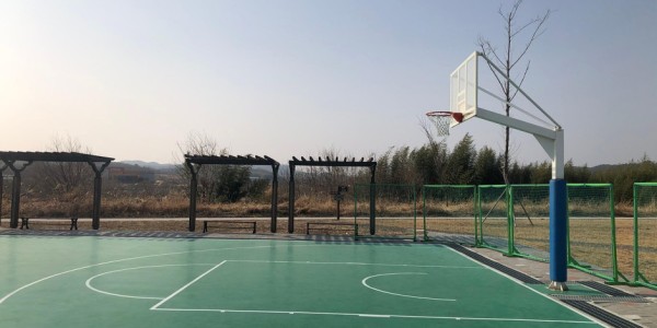 广厦官宣亚冠名单：胡金秋孙铭徽等多主力缺席 布朗领衔三外援出征