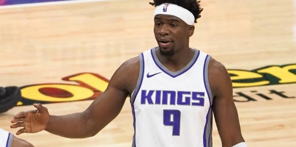 山东男篮接触新外援，1米93得分后卫有望加盟，曾在NBA单场35分